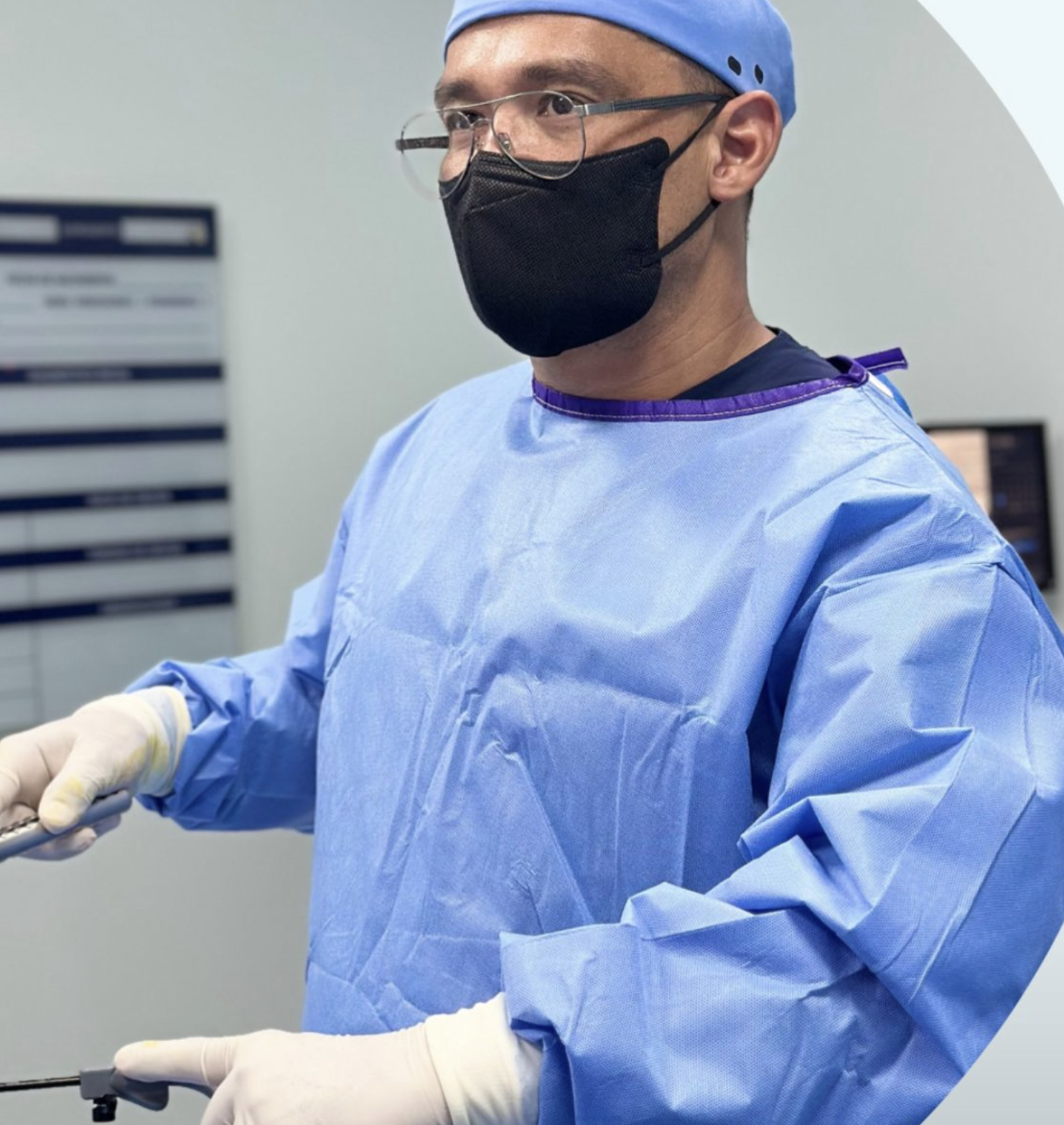 Dr Mario Camelo